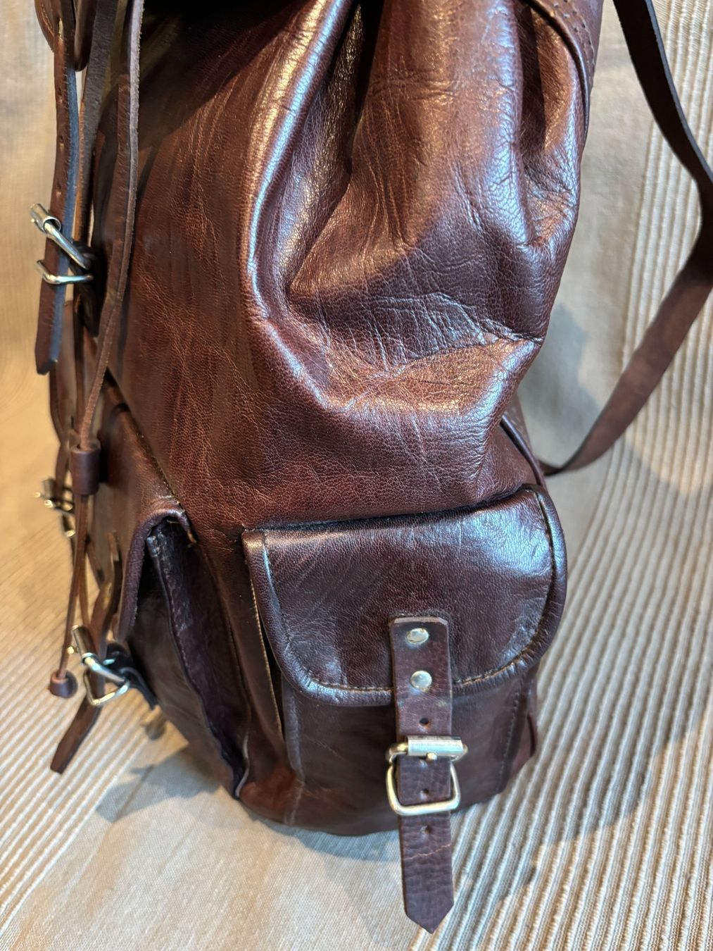 Zaini: Leder Rucksack dunkelbraun – Usato da Bern venduto da Chraebu2 3
