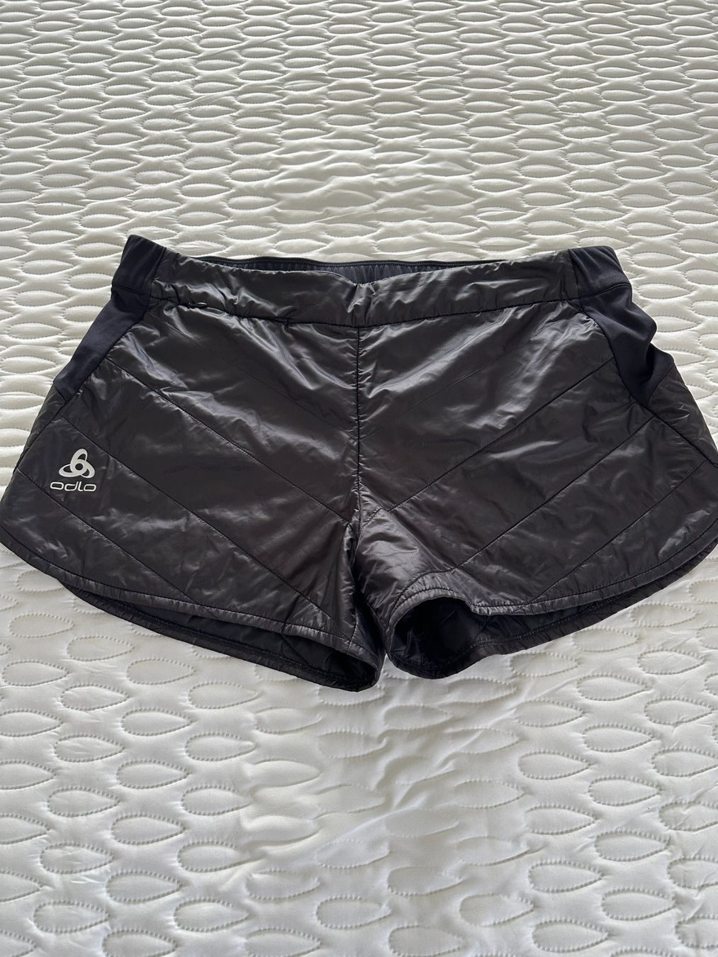 Odlo Pantaloni: Odlo Damen LL Shorts Grösse L – Usato da Oberkirch LU venduto da morpheus06