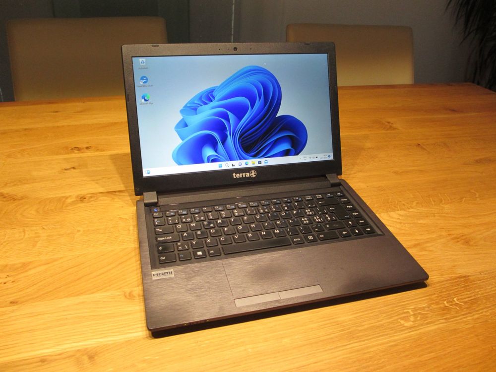 TERRA MOBILE 1516R i3-1315U SE FR