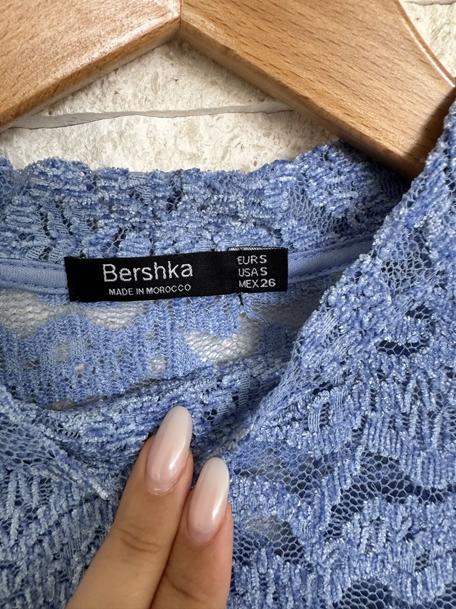 Bershka T-Shirts: Blaues Spitzenshirt Gr. S Bershka – Gebraucht aus Meilen von ninifee20 1
