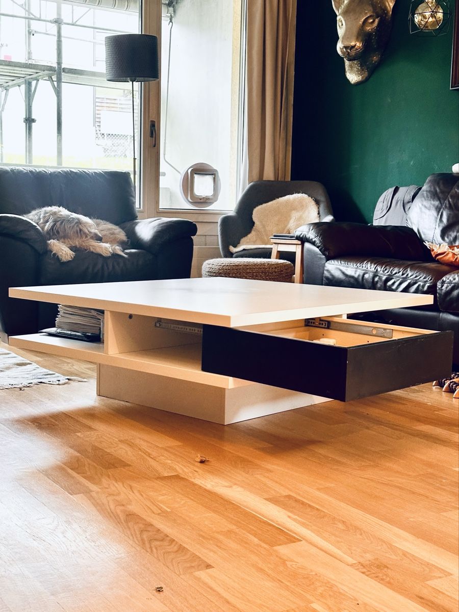 Tavoli: Moderner Couchtisch in Weiss/Schwarz – Usato da Steinmaur venduto da ali_hgk8 1
