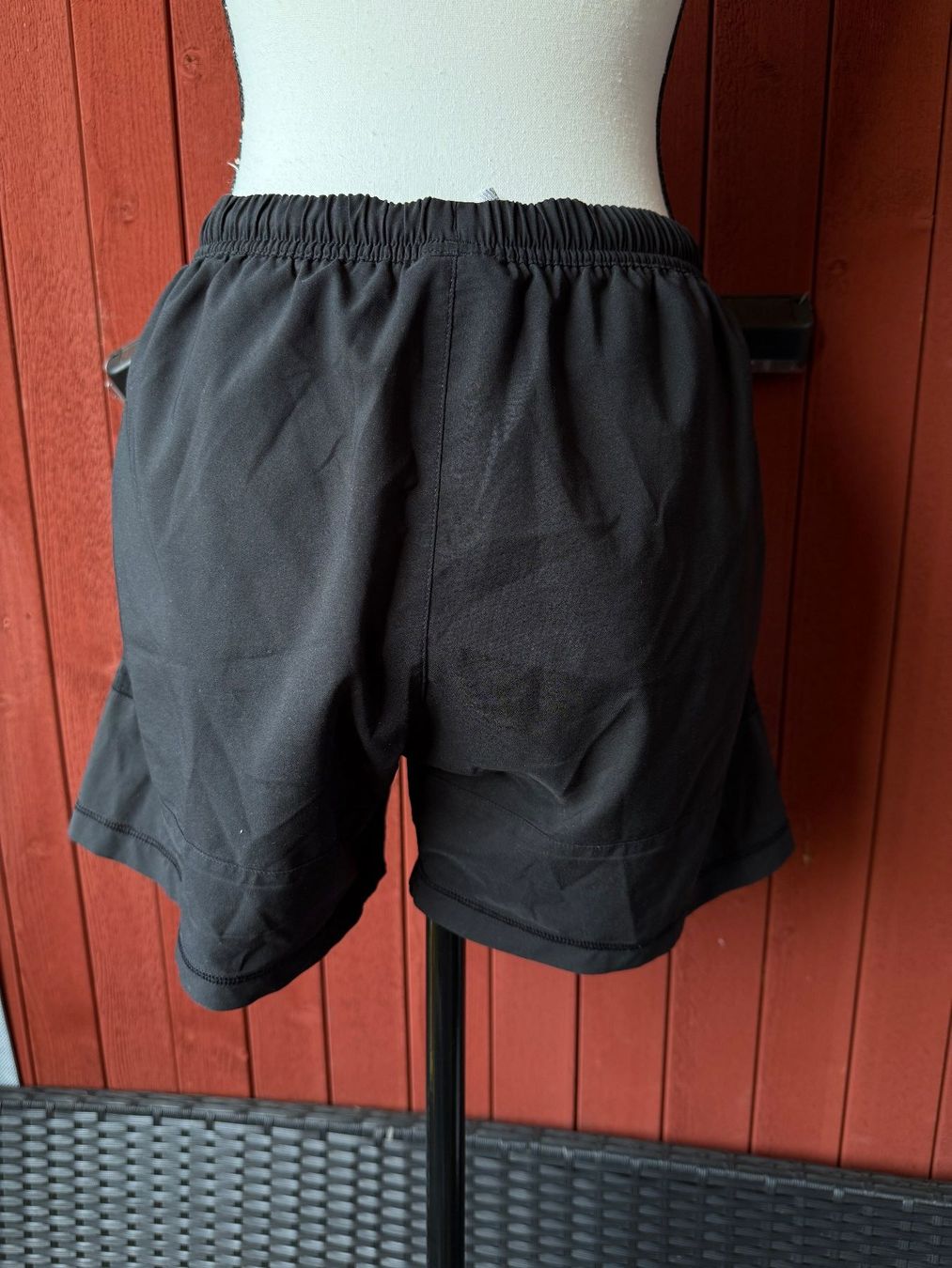 Reebok Pantaloni: Reebok Sport Shorts , Grösse S – Difettoso da Riehen venduto da edu_92w7 8