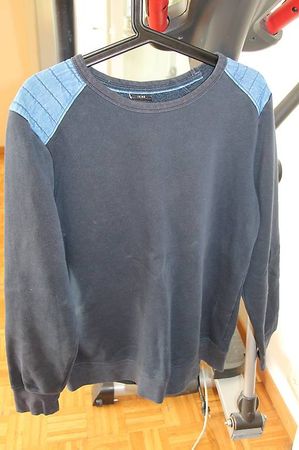 2 pullovers homme, 5 francs l'unité