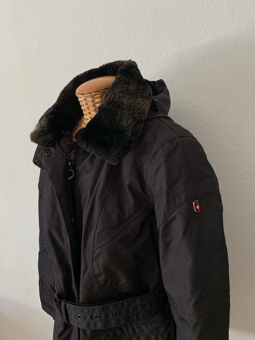 Wellensteyn Vestes: WELLENSTEYN - Jacke dunkelbraun M – D'occasion à Zürich par Diazaio 1