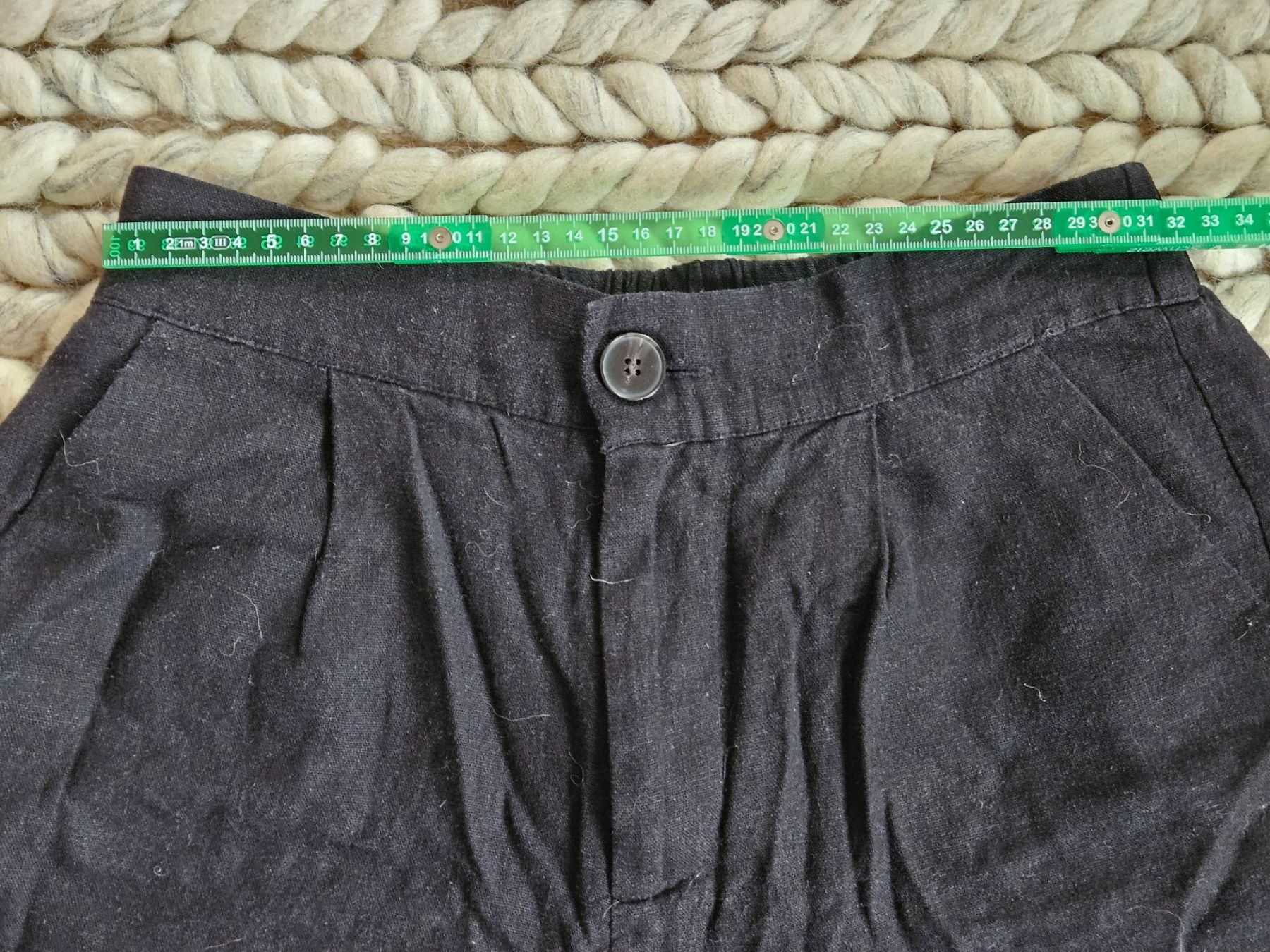 Pull&Bear Pantaloni: Schwarze Shorts von Pull&Bear, Grösse S – Usato da Wettingen venduto da Sk8ertomda 3