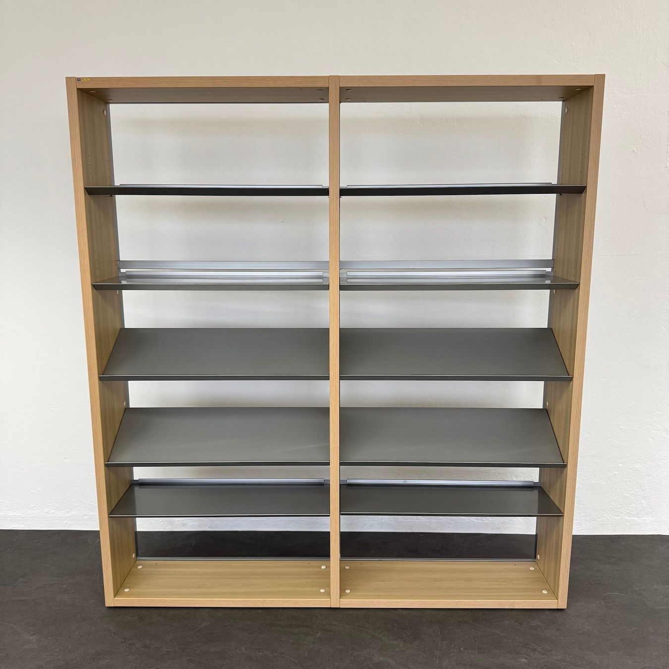 Scaffali: Gehri FlyBye Präsentations-Regal 1920 mm breit – Usato da Schönenwerd venduto da mcofficeshop
