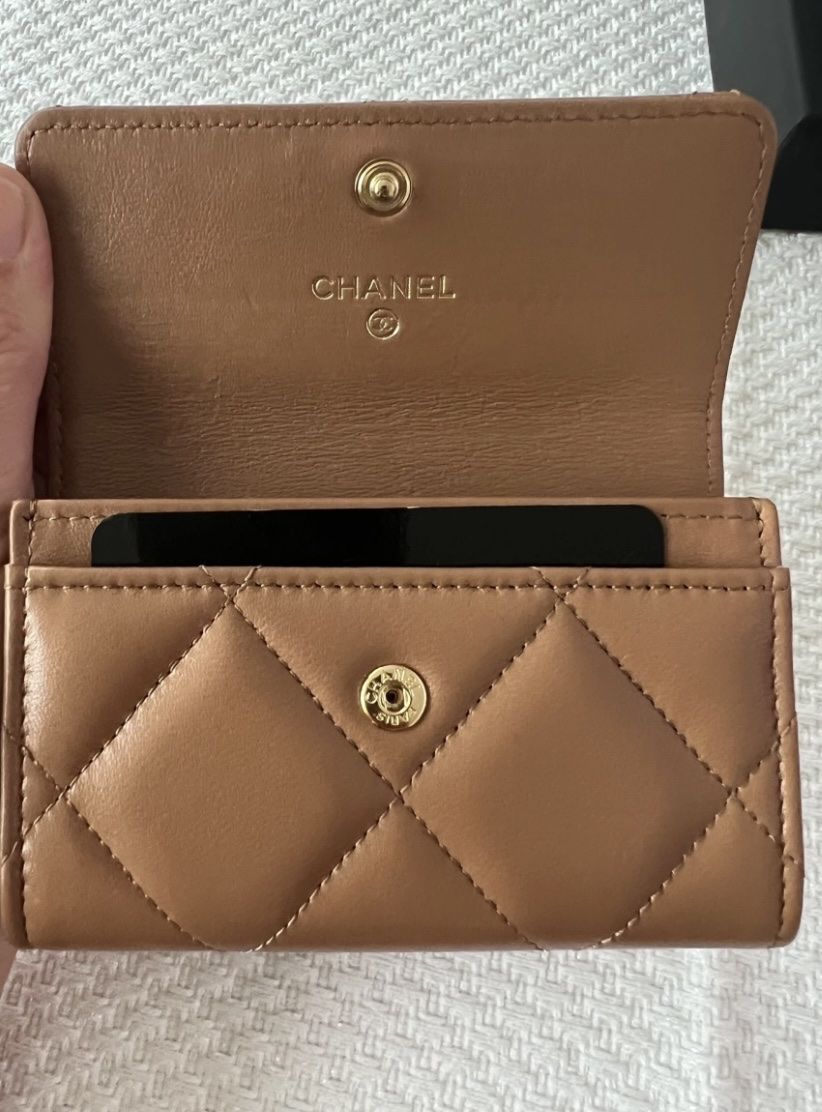 Chanel Altro in  Abbigliamento & Accessori: Chanel 19 Kartenetui – Nuovo e nell'imballaggio originale da Zürich venduto da MomoK5 2