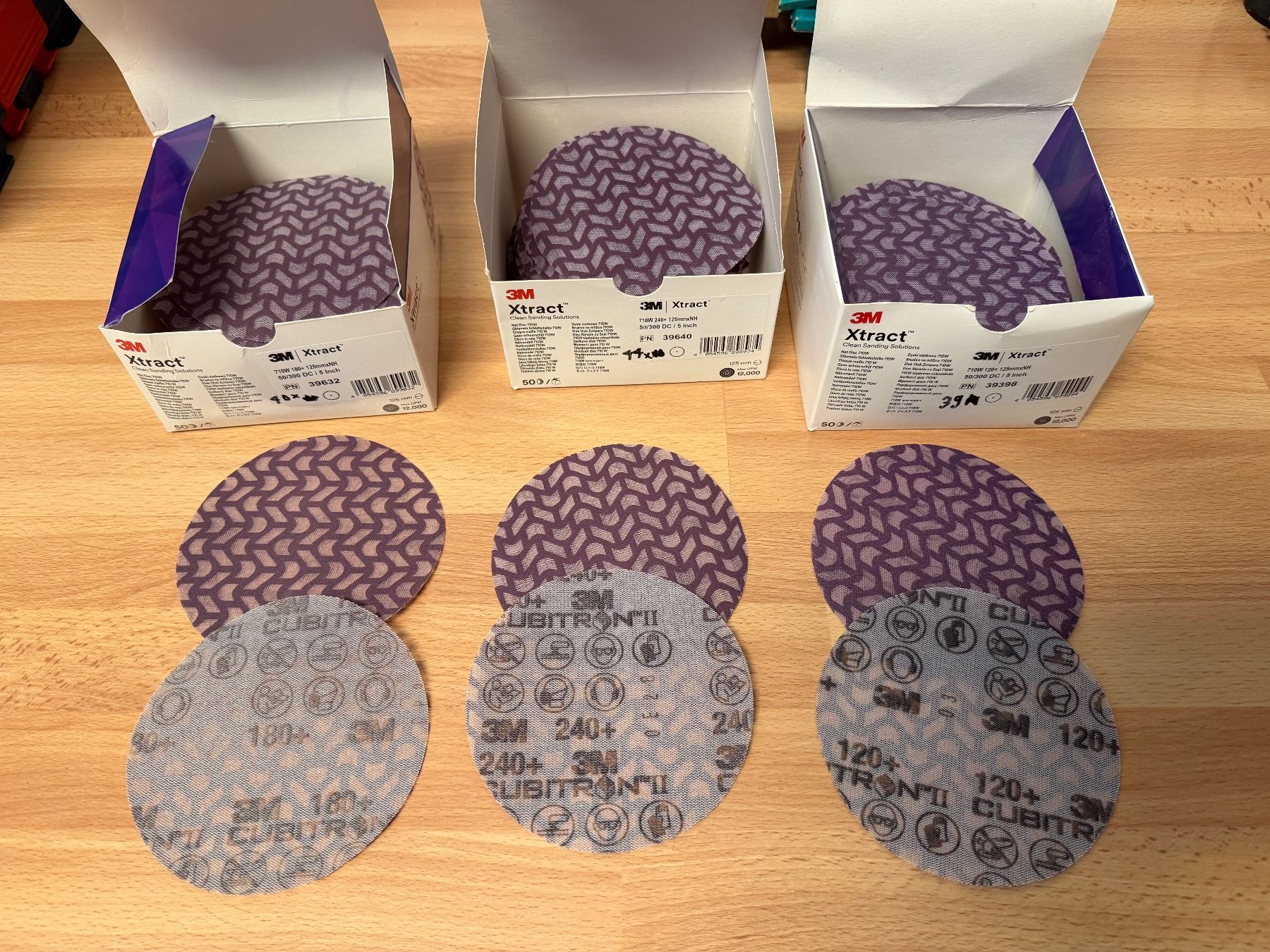 Bosch Smerigliatrici & Lucidatrici: Bosch GEX 18V-125 mit Viel Schleifpapier – Usato da Bubendorf venduto da glitchCat 5