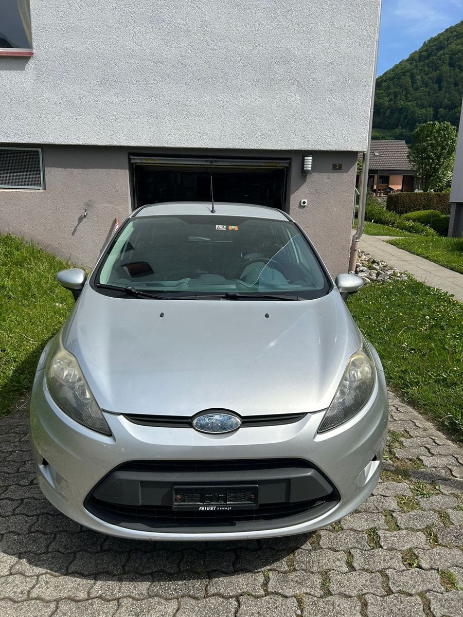 Ford Autos: Ford fiesta – D'occasion à Mollis par Puch_x30 6