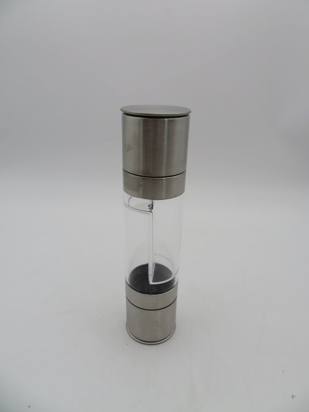Set di piatti: 2 in 1 Salz & Pfeffermühle – Nuovo (secondo la descrizione) da Reinach BL venduto da WBZ-Flohmarkt