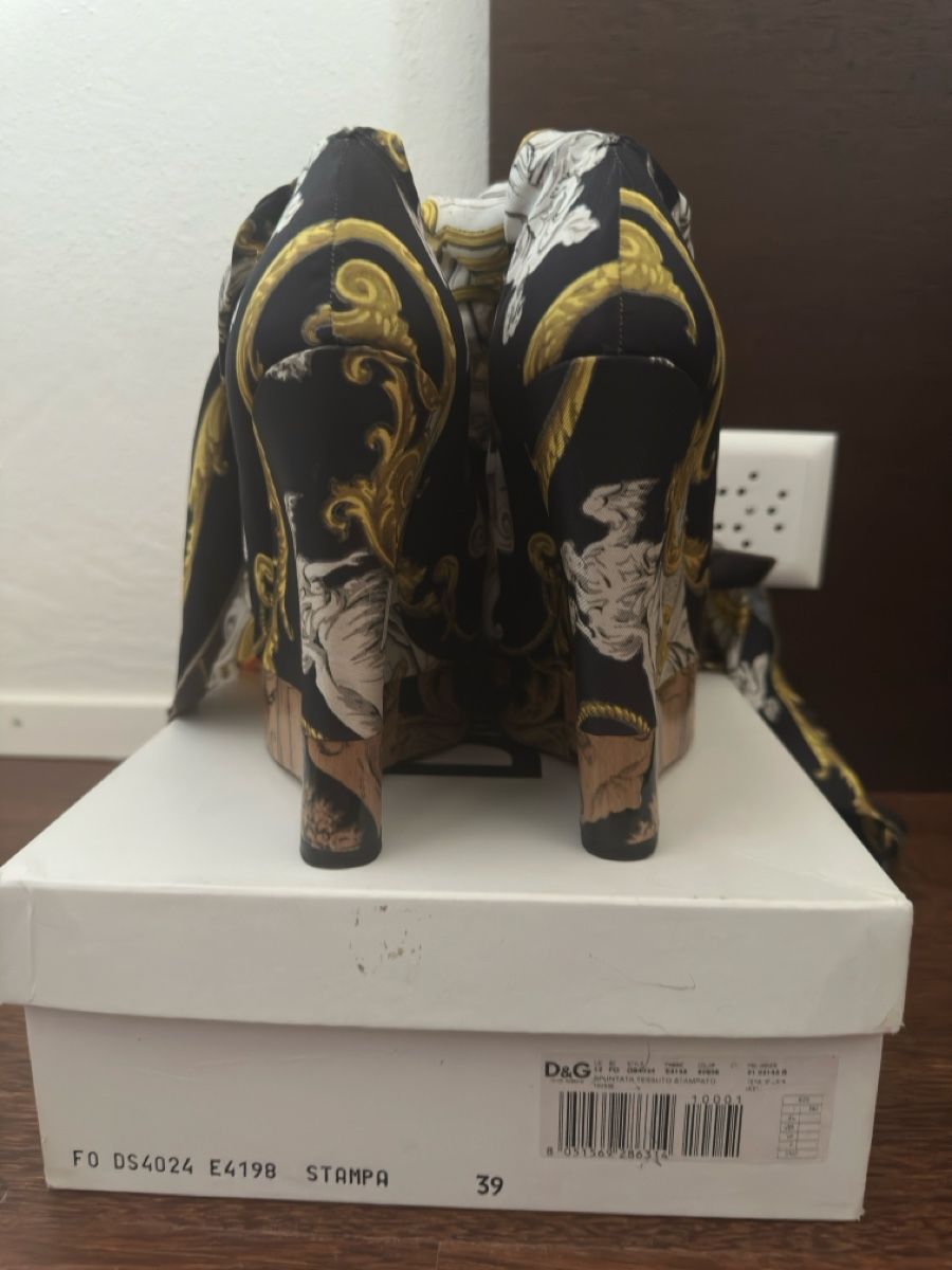 Dolce & Gabbana Damenschuhe: Dolce&Gabbana Multicolor Silk Scarf Open Toe,Wrap Wedge,GR39 – Gebraucht aus Jonen von dibbern 6