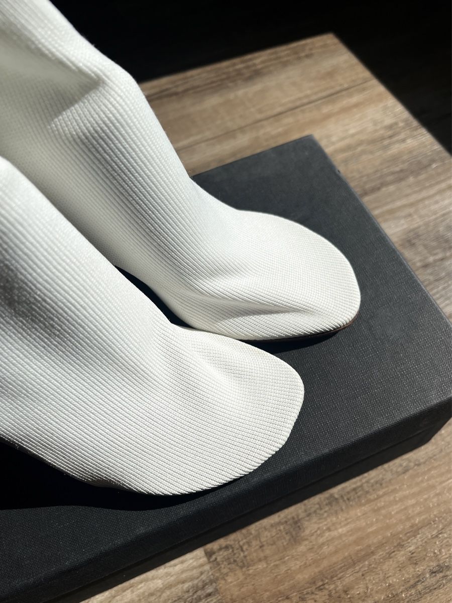 Scarpe da donna: VETEMENTS Sock-Boots mit Absatz Zigarette – Nuovo (secondo la descrizione) da Langnau am Albis venduto da Nataliehershlag 7