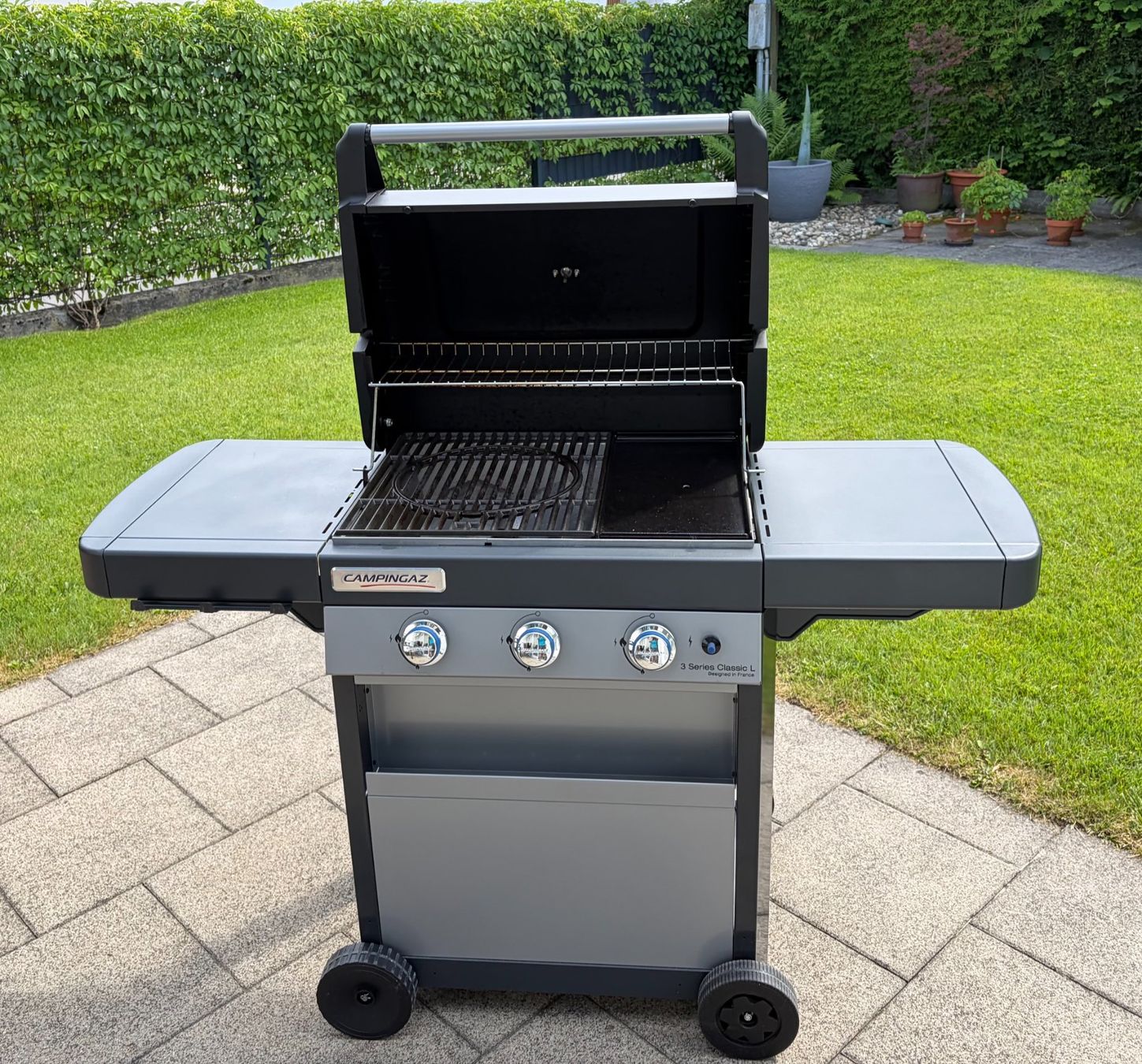 Campingaz Griglie: Gasgrill CampingGaz, 3 Brenner – Usato da Oberurnen venduto da rol_d5yj