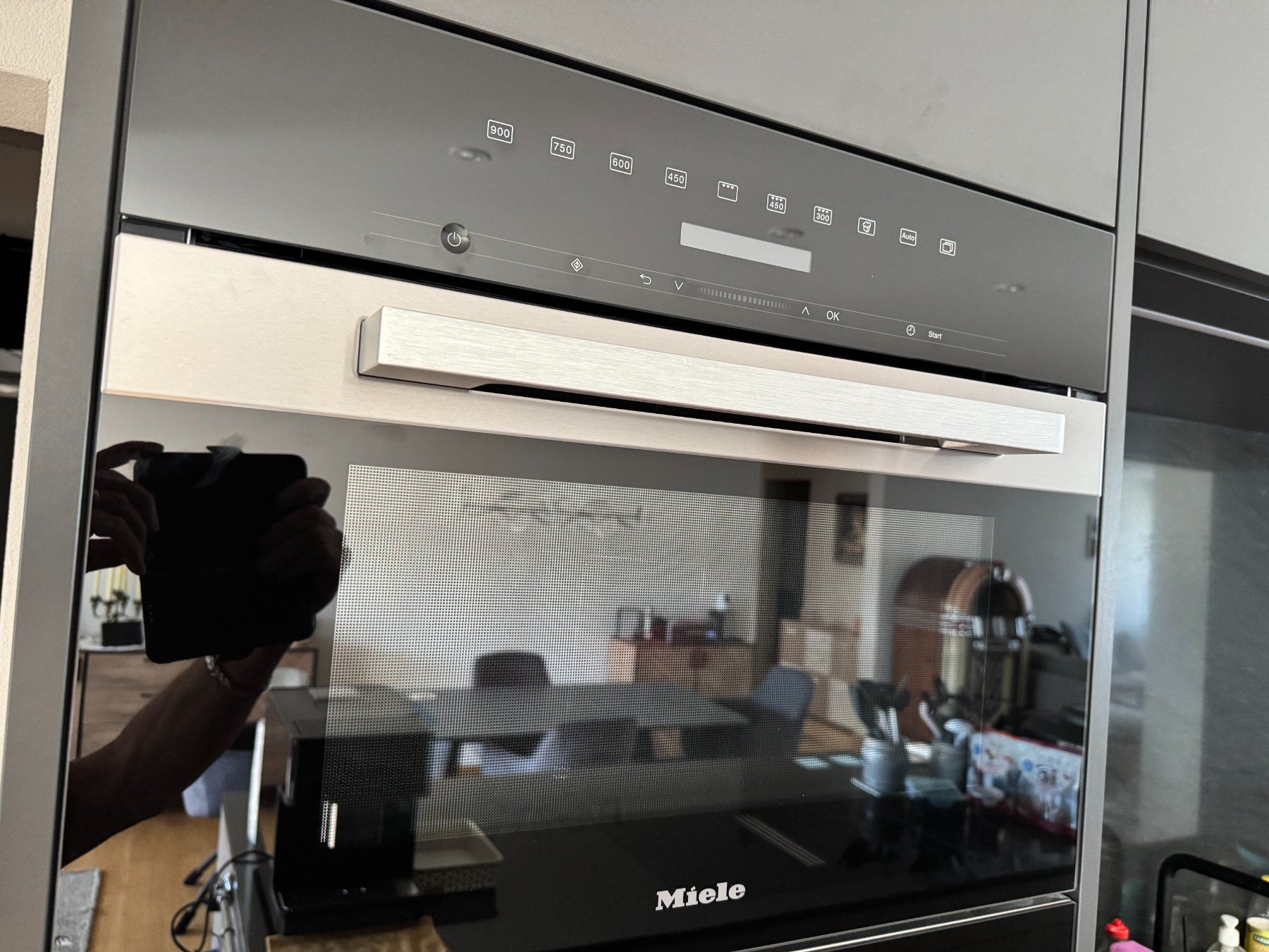 Miele Küchengeräte: MIELE Einbau Mikrowelle – Gebraucht aus Flums von Hrroland