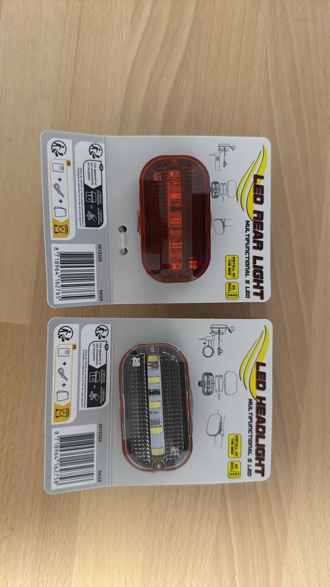 Pezzi di ricambio: LED Vorder- und Rücklicht – Nuovo e nell'imballaggio originale da Emmenbrücke venduto da itsnue