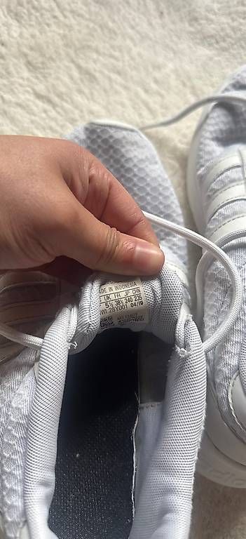 Scarpe da donna: Adidas Lite Racer 2.0 Sneaker Gr. 38 2/3  – Usato da Rünenberg venduto da Dgn_63 3