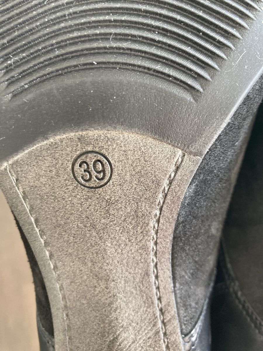 Scarpe da donna: Schwarze Schuhe  von Varese – Usato da Wetzikon ZH venduto da Geri73 6