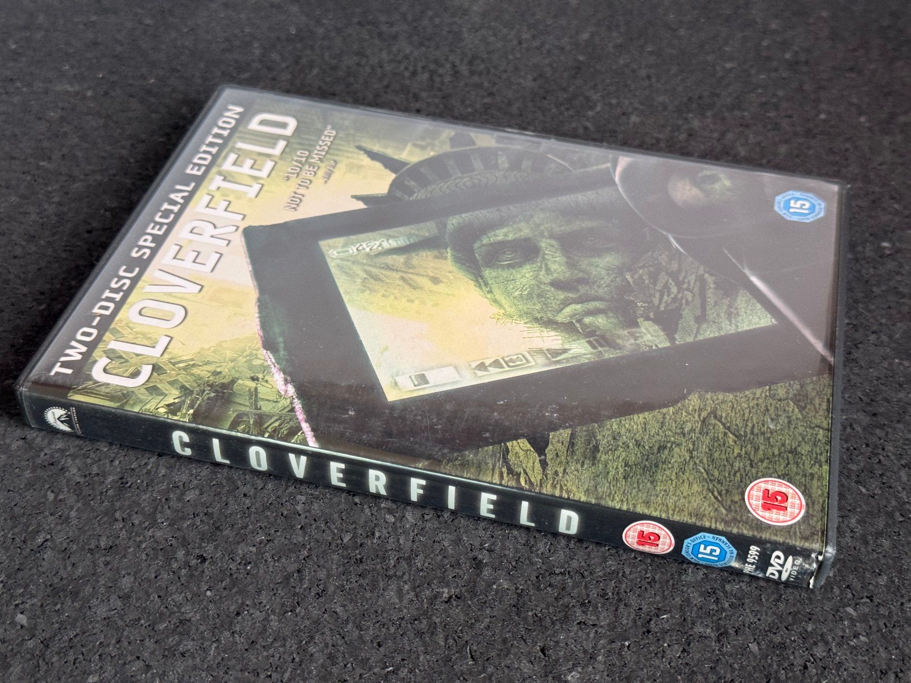 Alle DVDs: CLOVERFIELD two Disc Special Edition DVD EN (A) – Gebraucht aus Fribourg von tschjoly 6