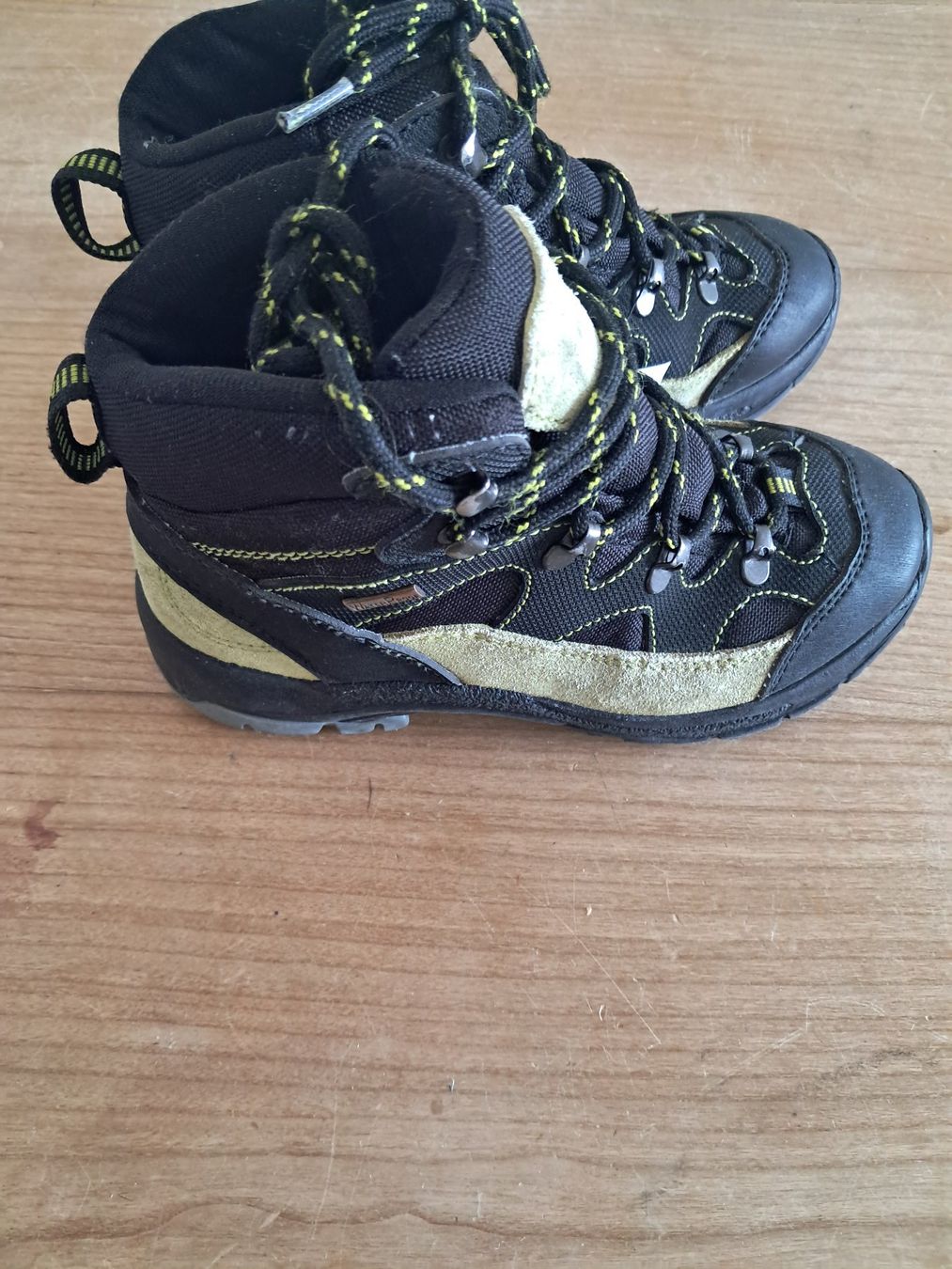 Scarpe per ragazzi: Wanderschuhe Gr. 33 – Usato da Ipsach venduto da ginko24 1