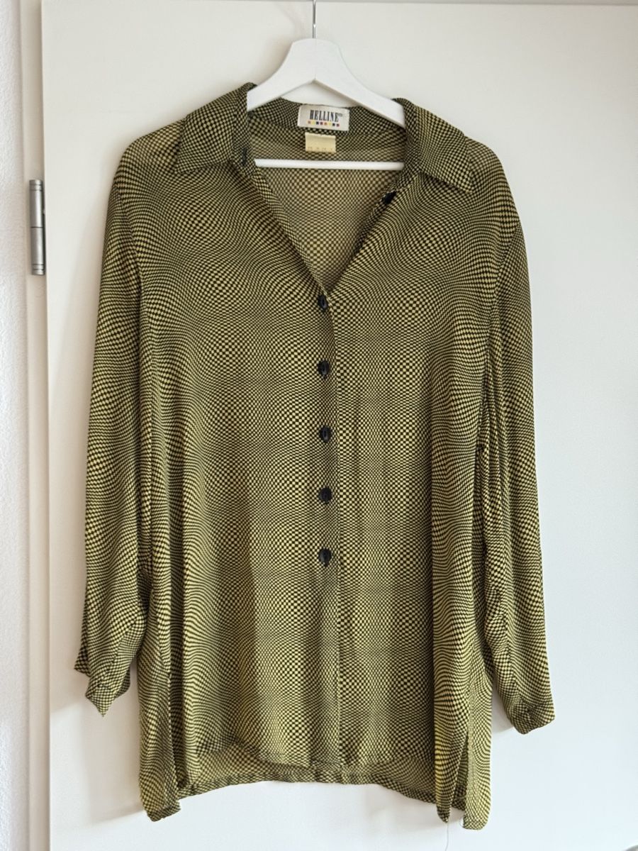 Camicette: Vintage Helline Viscose Blouse Size 38/40 – Usato da Turbenthal venduto da elizameise