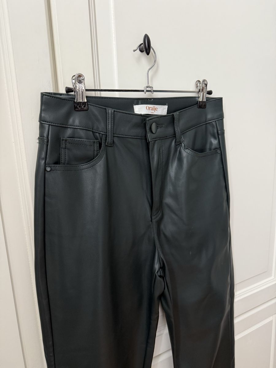 Hosen: Vegan leather dark green pants NEW – Neu (gemäss Beschreibung) aus Zürich von eve_m2gr 3