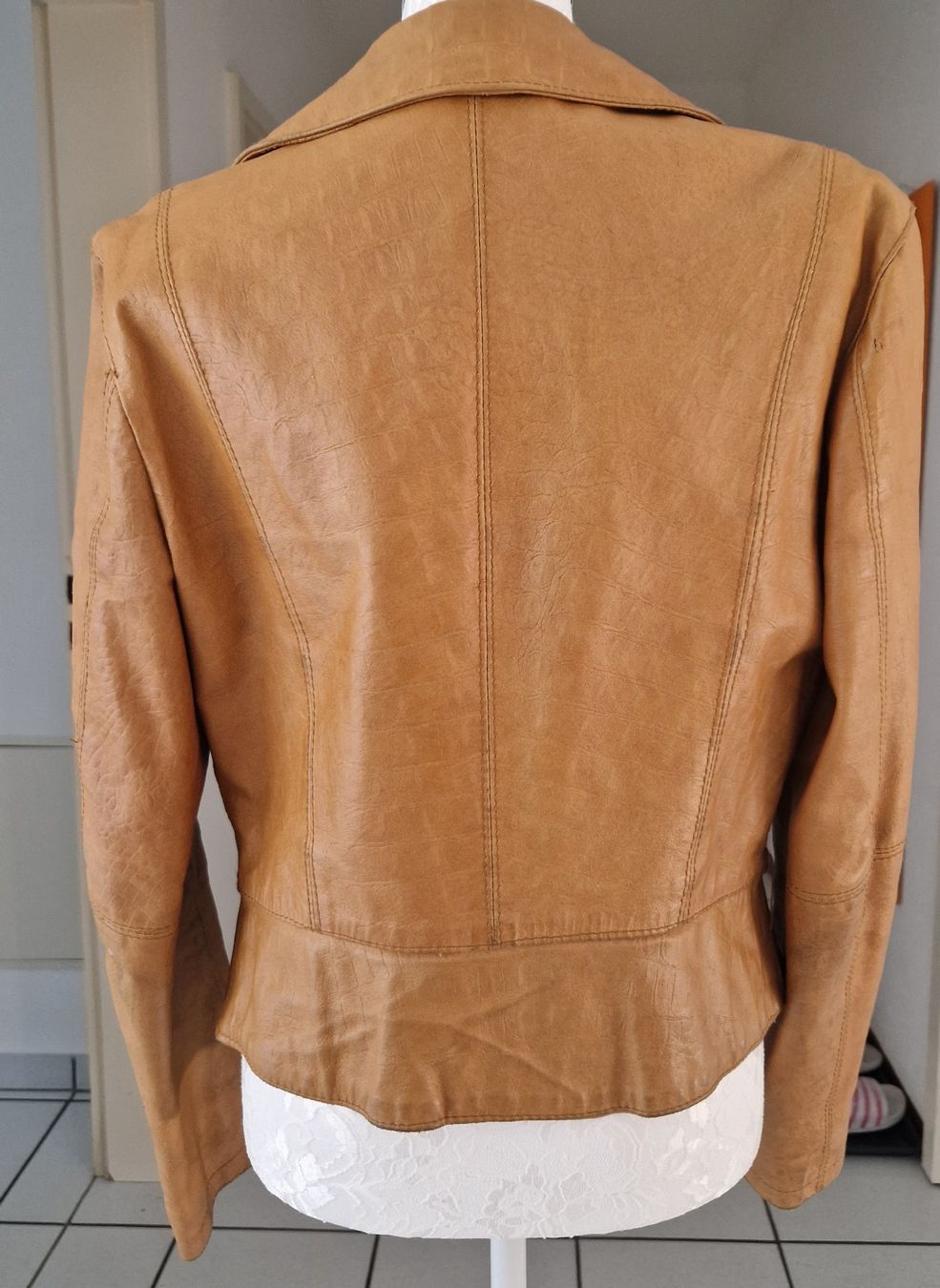 Jacken: VESTE EN CUIR – Gebraucht aus Camorino von JPHANDMADE1 2