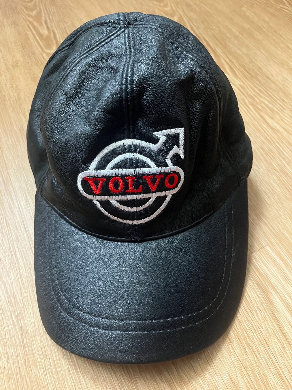 Copricapi, berretti & cappellini: Vintage Volvo Cap – Usato da Zürich venduto da ale_t