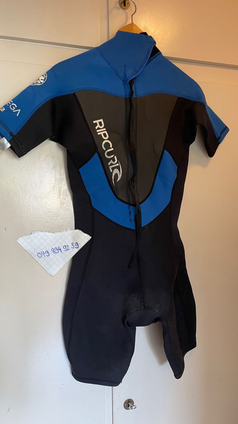 Hosen: Ripcurl Shorts Westuit Gr. S – Gebraucht aus Obergerlafingen von bas_b7v6 1