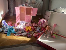 Baby born Kleiderschrank und Waschbecken mit viel Zubehör
