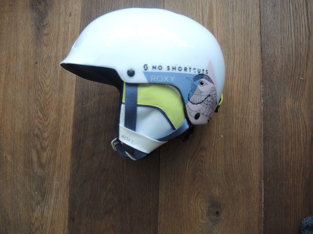 Caschi: Kinder Roxy Snowboard/Ski Helm Gr. 54cm – Usato da Steffisburg venduto da AppOffDotCom