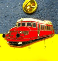 BAHN SCHWEIZ PIN SBB ROTER PFEIL ENAMEL  GOLDIG