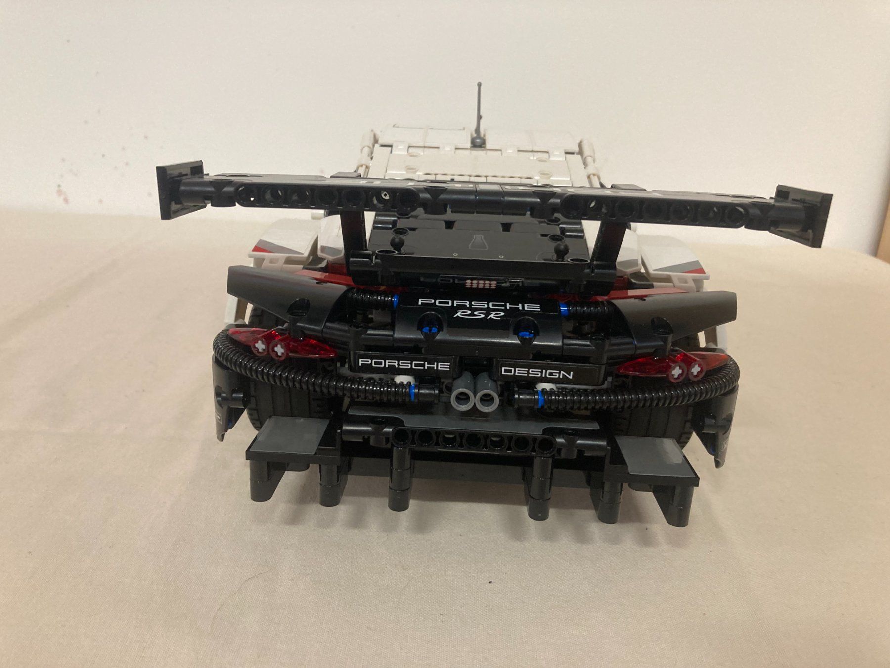Technics Kit di costruzioni: LEGO TECHNIC - 42096 Porsche 911 RSR – Usato da Reinach BL venduto da Loma8 5