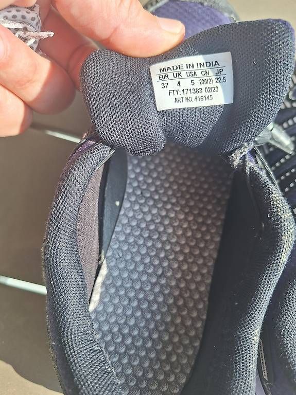 Chaussures femmes: Trekkingschuhe Grösse 37 – D'occasion à Etziken par v.z 1