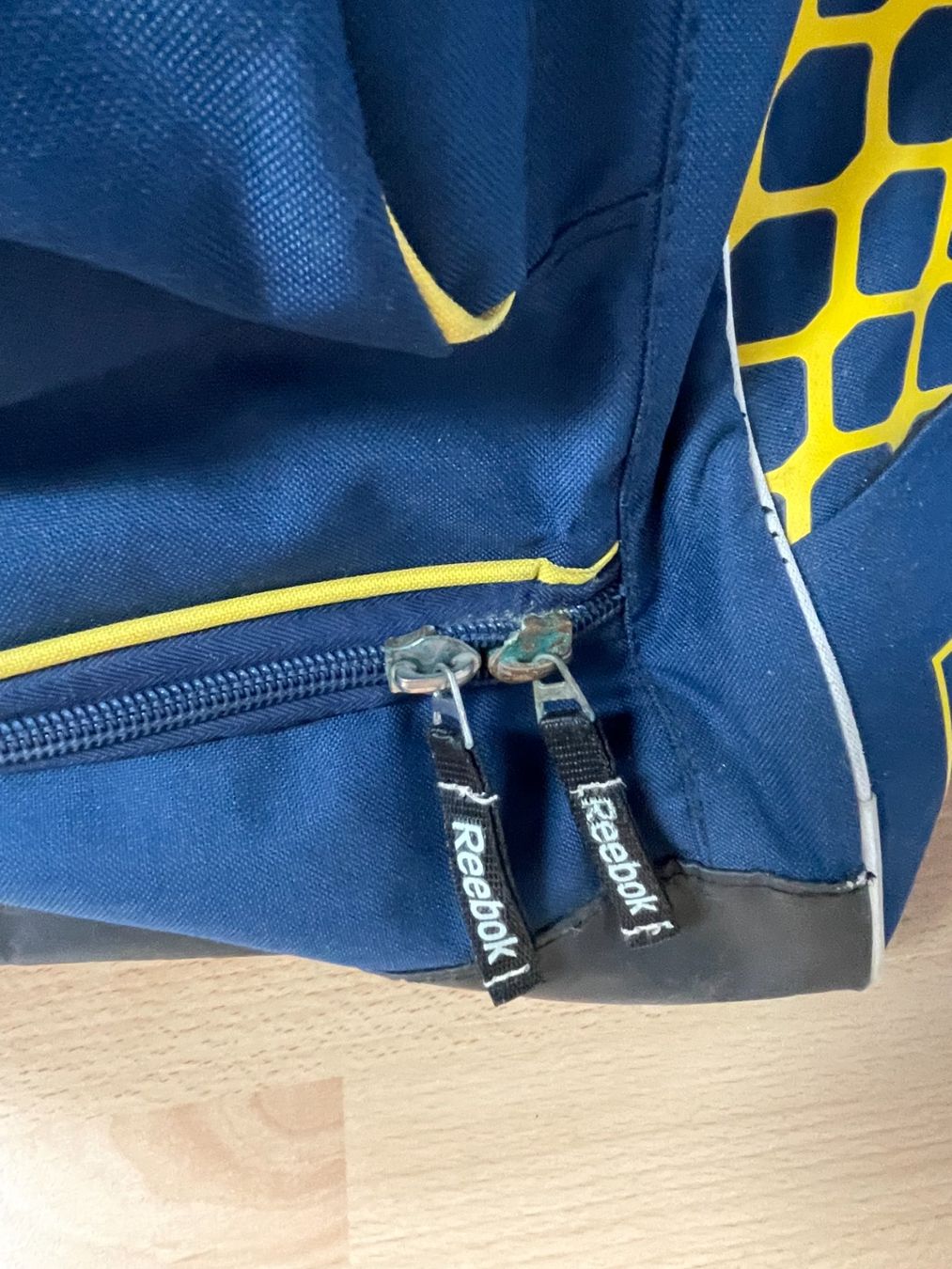 Valigie & Borse: Reebok 20K Hockeytower SR – Usato da Kreuzlingen venduto da deGriGri 5