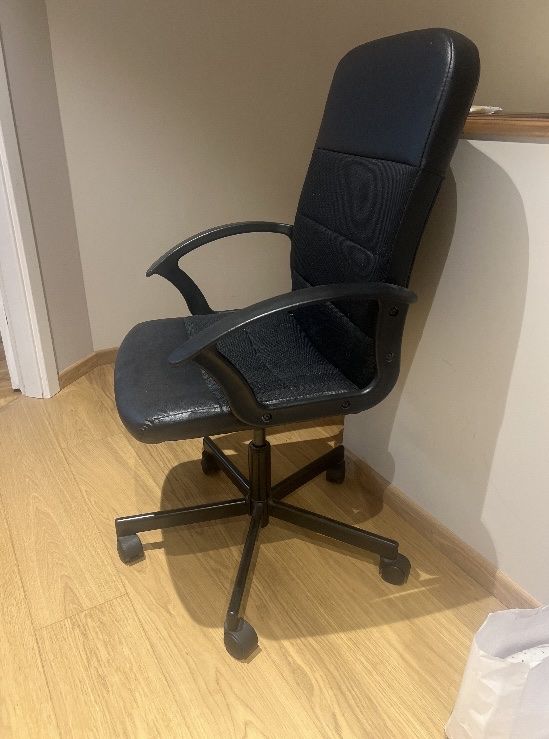 Ikea Stühle: Chaise – Gebraucht aus Coppet von malakojjeh