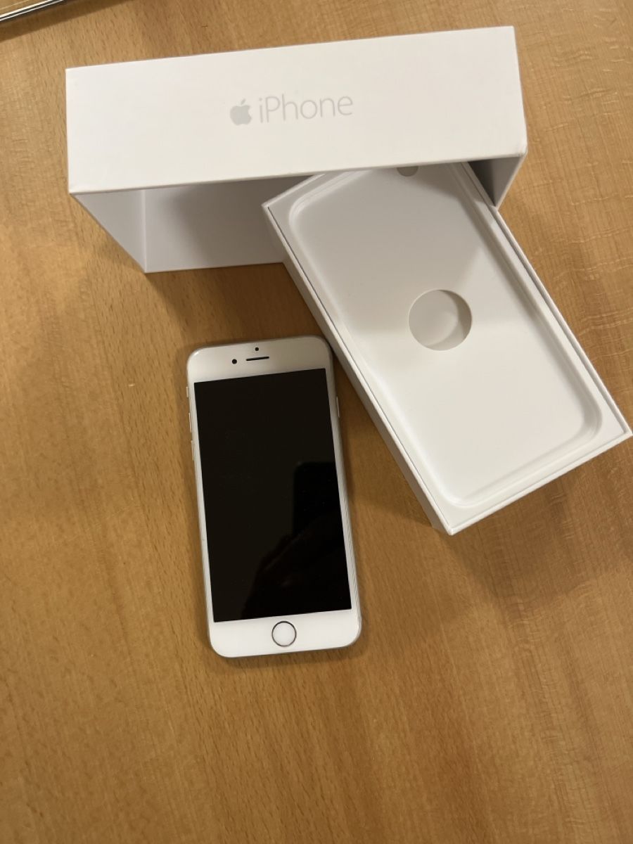 Apple Portables: iPhone 6 – D'occasion à Oftringen par Fmischa