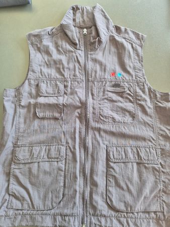 Herren Gilet Gr. M sehr leicht für den Sommer