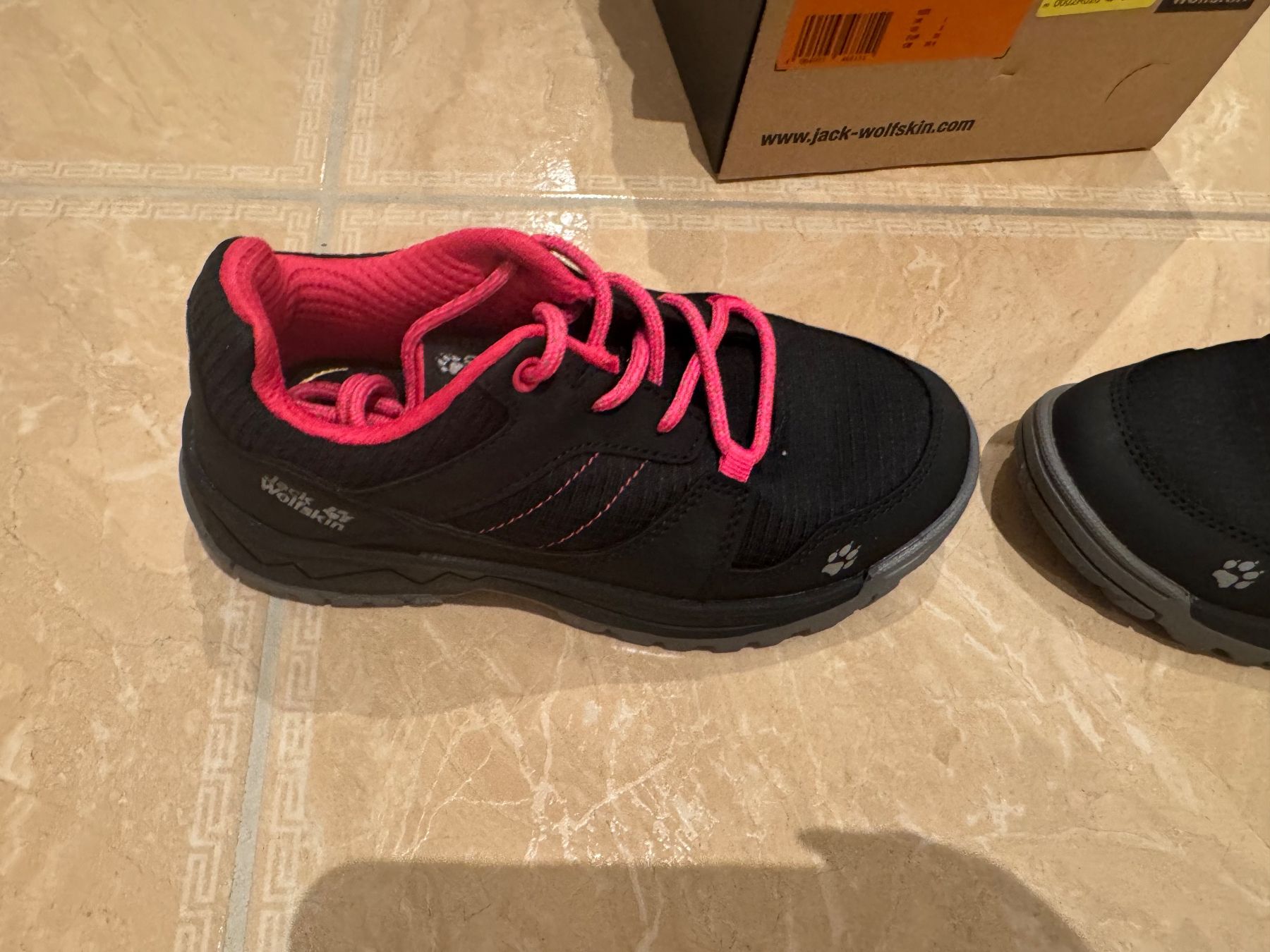 Jack Wolfskin Scarpe da uomo: Jack Wolfskin neue Action hiker Schuhe, 33 – Nuovo e nell'imballaggio originale da Klingnau venduto da Markus14 2