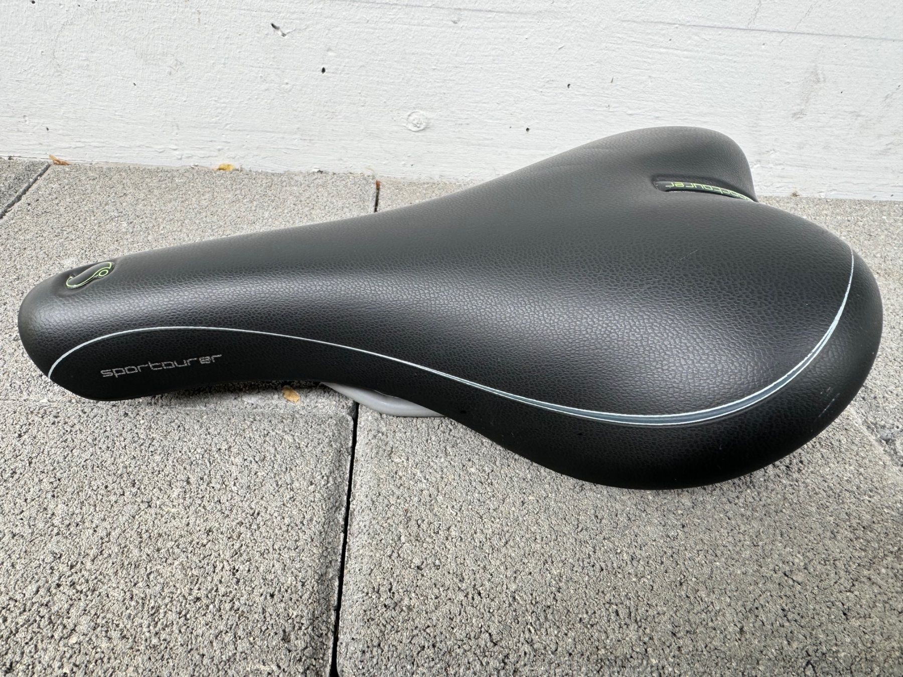 Ersatzteile: Selle de vélo Sportourer – Gebraucht aus St-Gingolph von GoldenKeys 1