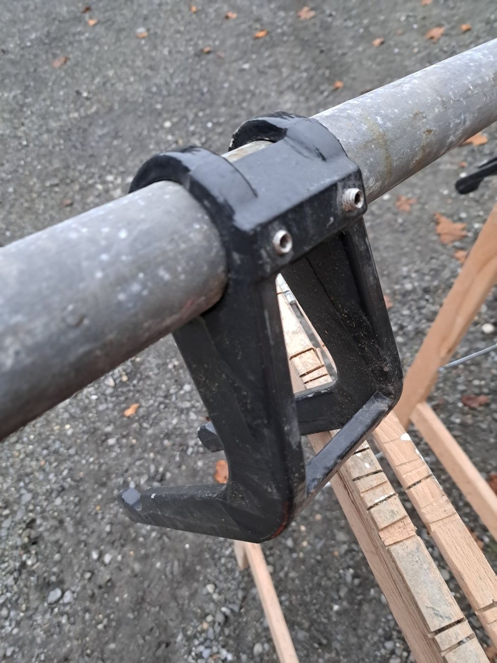 Pezzi di ricambio: fahrradaufhaengung – Usato da Benzenschwil venduto da 007tinu 4