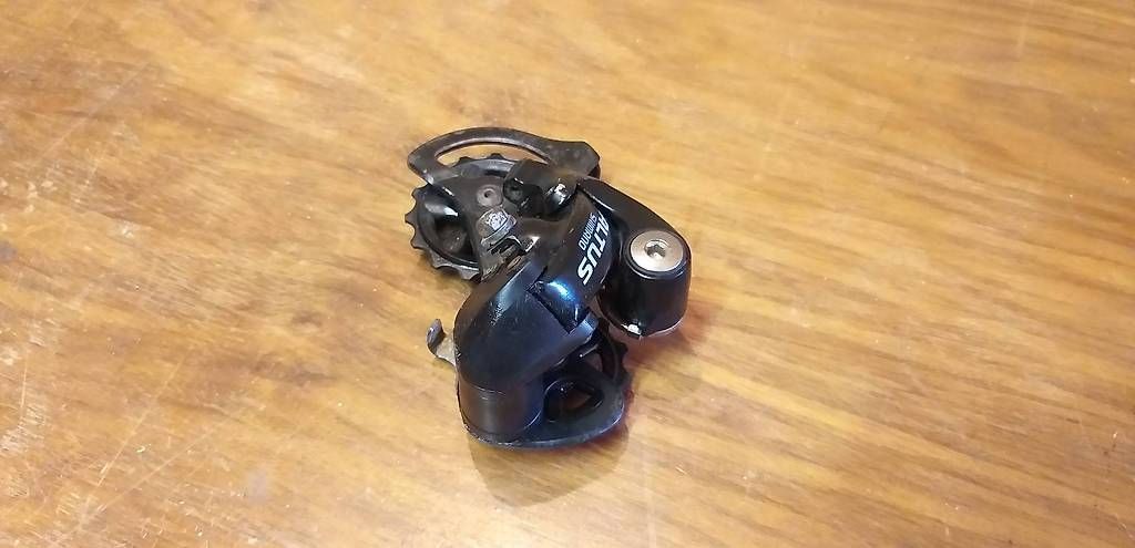 Pezzi di ricambio: Dérailleur arrière et avant Shimano  – Usato da Yverdon-les-Bains venduto da Jeandynamic 4