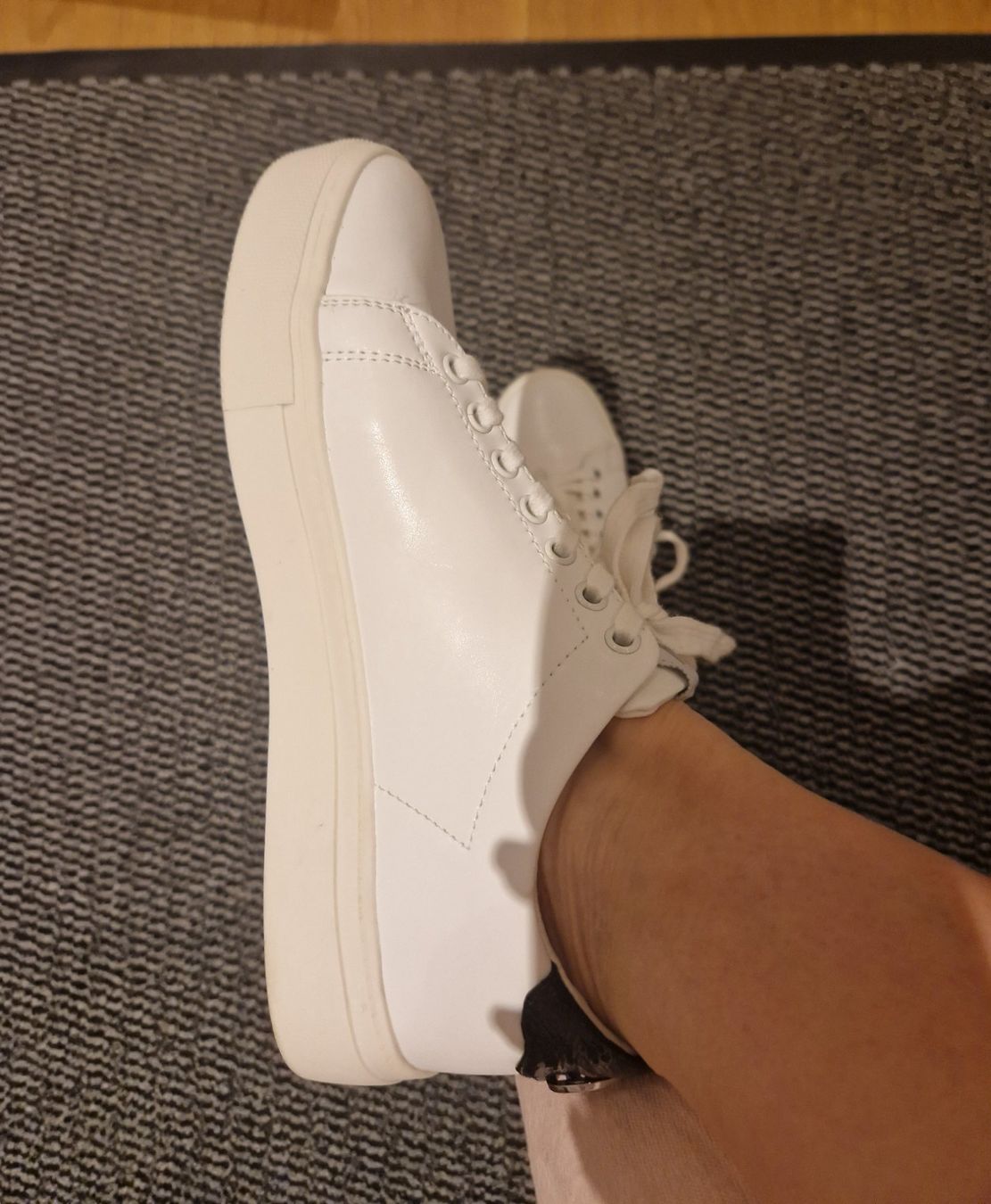 DKNY Scarpe da donna: DKNY Sneakers Platform weiss Gr. 39 – Usato da Erlinsbach SO venduto da ULIKH 6
