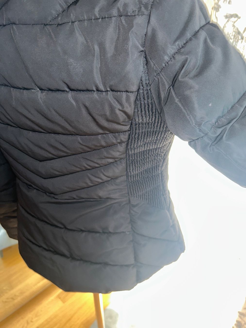 Giacche: TAILLIERTE ZARAJACKE SCHWARZ – Usato da Luzern venduto da Suneha 3
