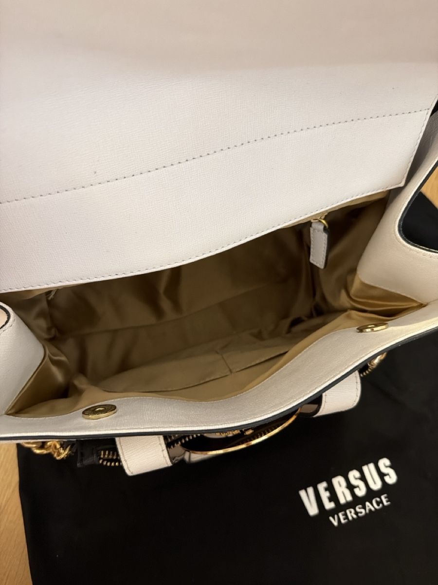 Versace Borse da donna: Versus Versace Bag  – Usato da Fribourg venduto da DayaneH. 7