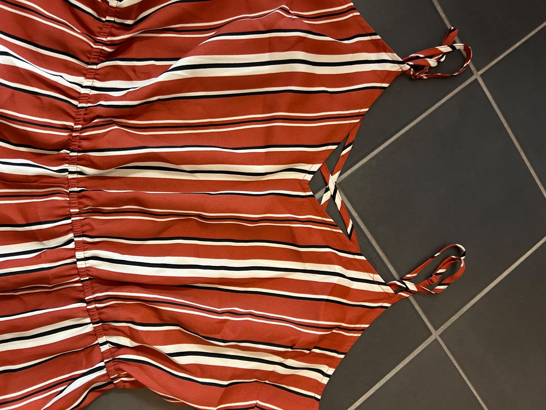 Jumpsuits: Combi short – D'occasion à Daillens par guisepa 1