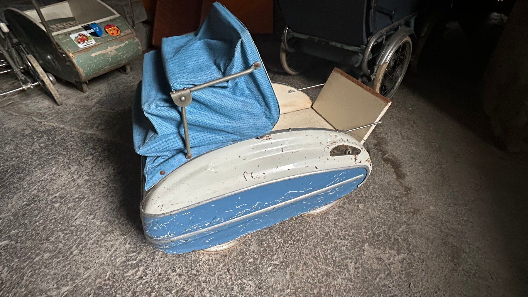 Carrozzine per bambole: Vintage Kinderwagen – Usato da Würenlos venduto da Sa_li 2