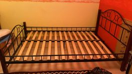 Metallbett mit Lattenrost, 140x200cm, Top Zustand!