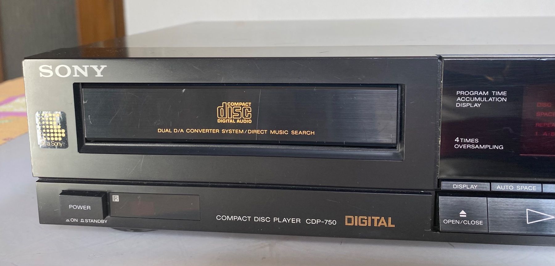 Sony Lettore multimediale & Streamer: Sony CDP-750 CD-Player – Usato da Oberglatt ZH venduto da Kumar2 4