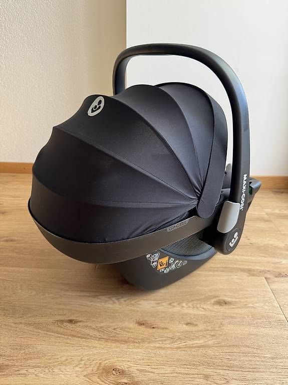 Auto-Kindersitze: Maxi Cosi Pebble 360 – Gebraucht aus Wil SG von IozzoL 1