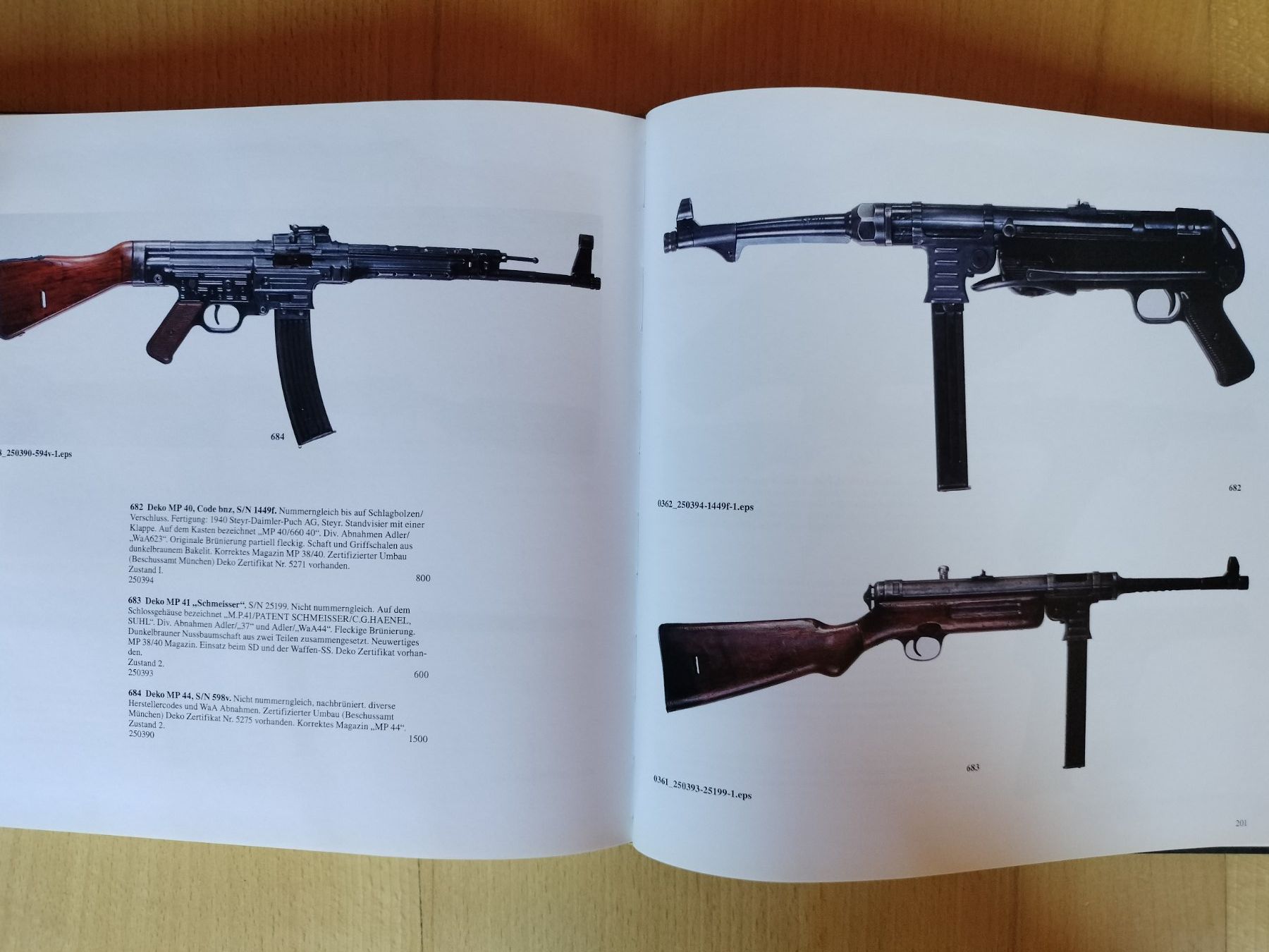 Libri: Schusswaffen Auktions Buch von 2012 – Usato da Schwanden Sigrisw venduto da cadieux71 9